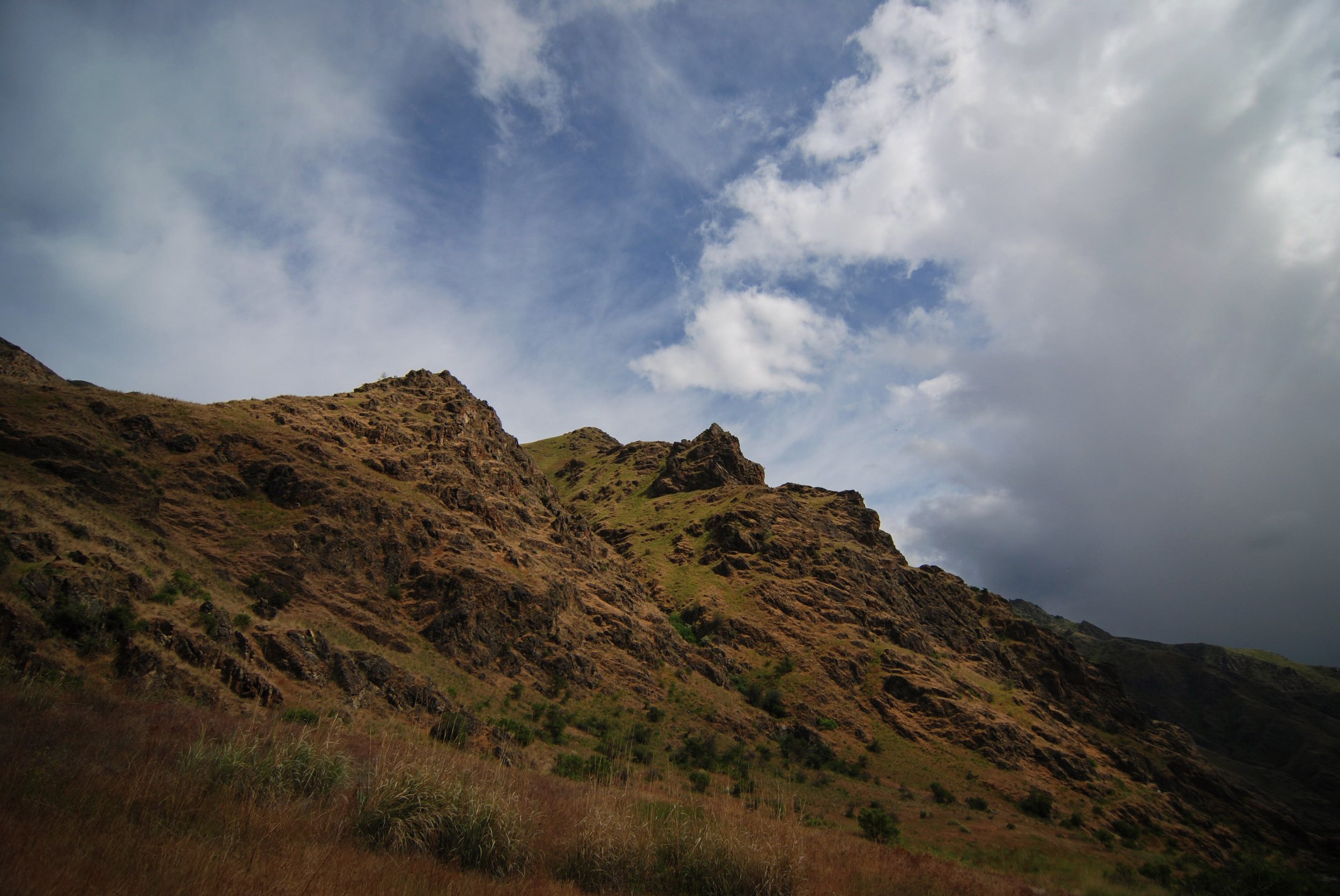 Riverside cliffs in Hells Canyon