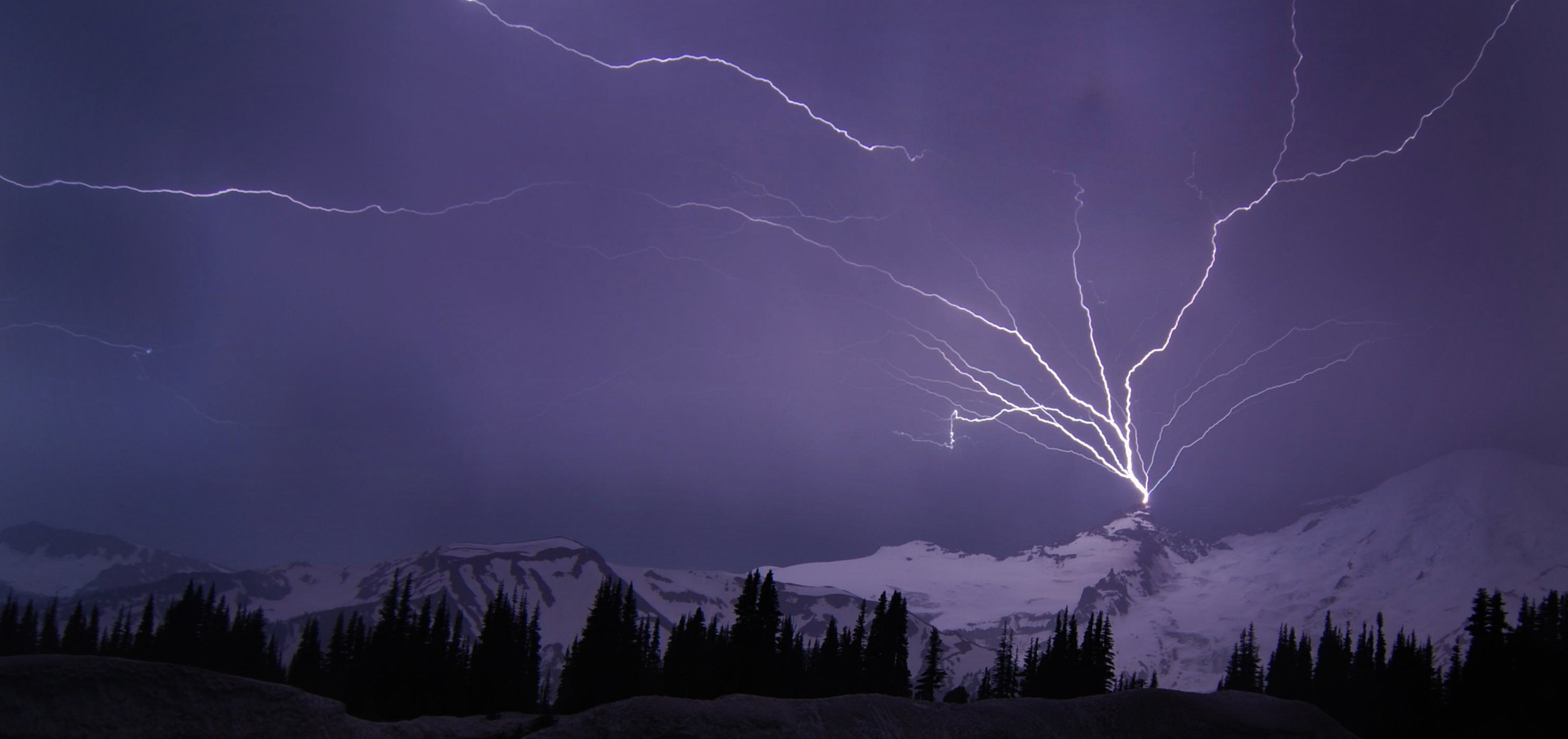 Lightning over Little Tahoma